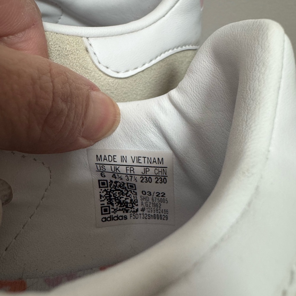 Adidas Originals Gazelle Off White Suede Sneakers Size 6 - Picture 7 of 8